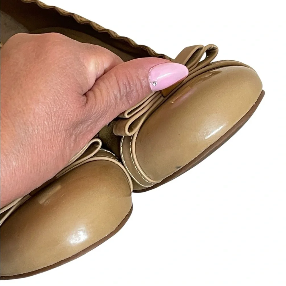 Tory Burch Women's Mustard Wedge Shoes
